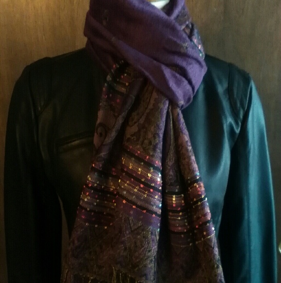 Gorgeous purple gold fringe scarf - Picture 2 of 5